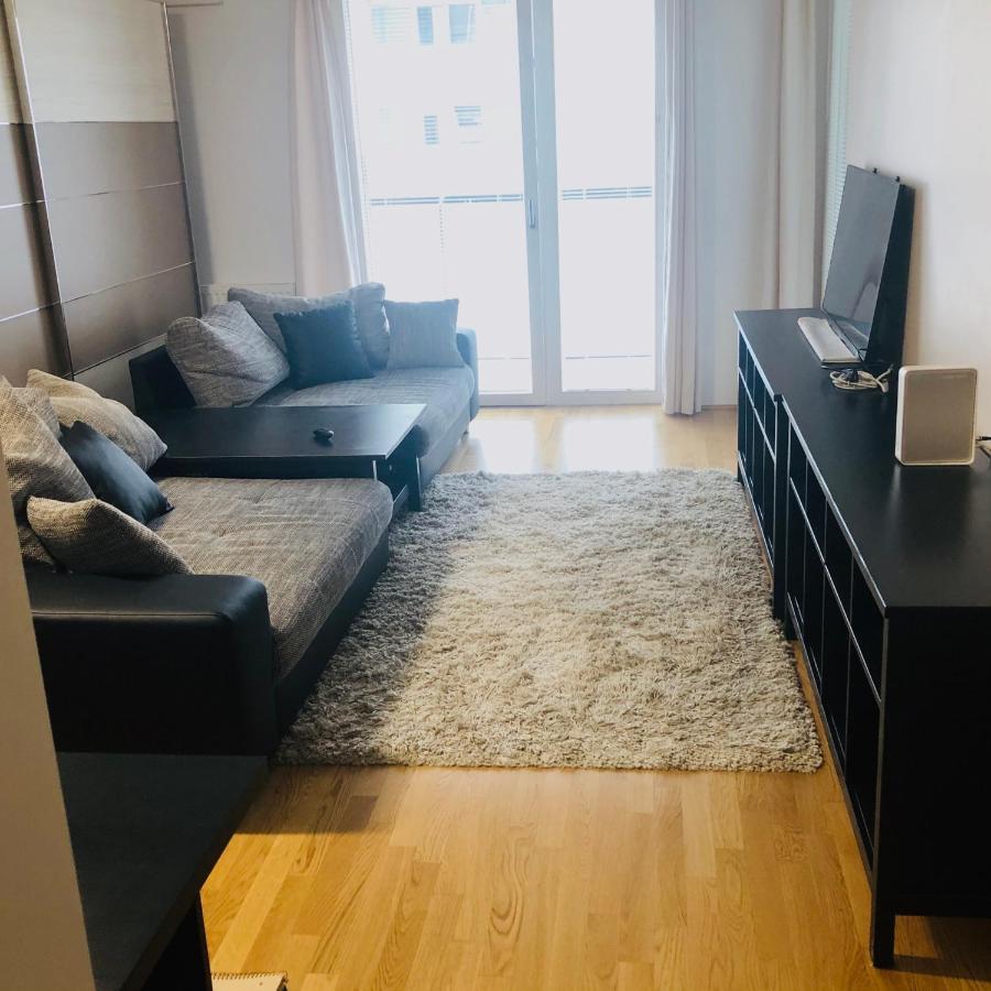 Amazing Austria Center Apartment Near Uno City Vienna Exterior photo